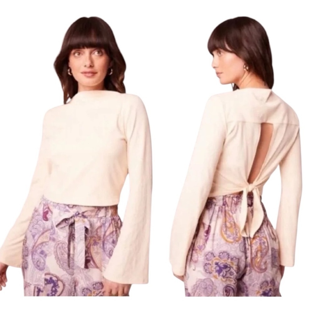 NWT! Band of the Free Avril Cream Mock Neck Tie Back Crop Top. Size Medium.